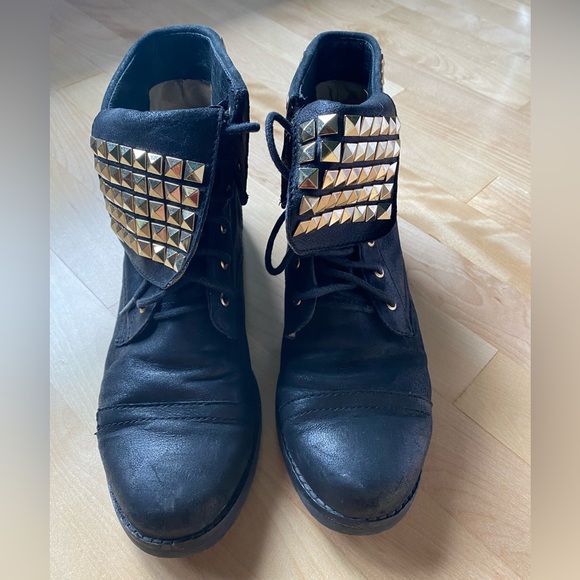 Michael Kors - Picture 2 of 4